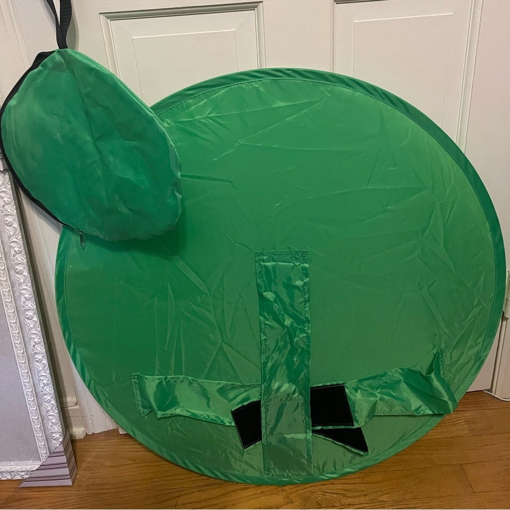 Desk chair 30” collapsible green screen with storage bag